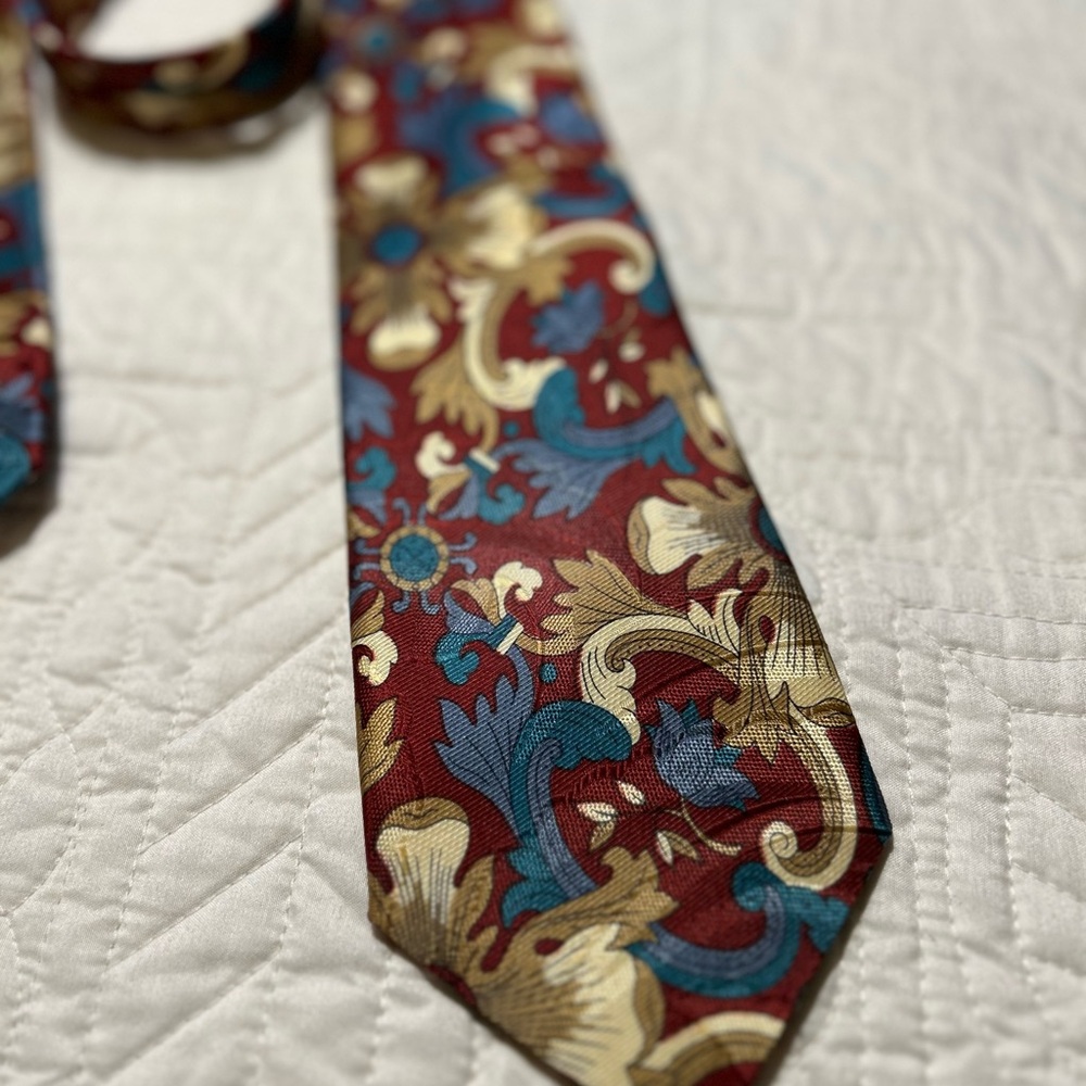 Principe Vintage Men’s Tie Floral 100% Imported Silk from Italy